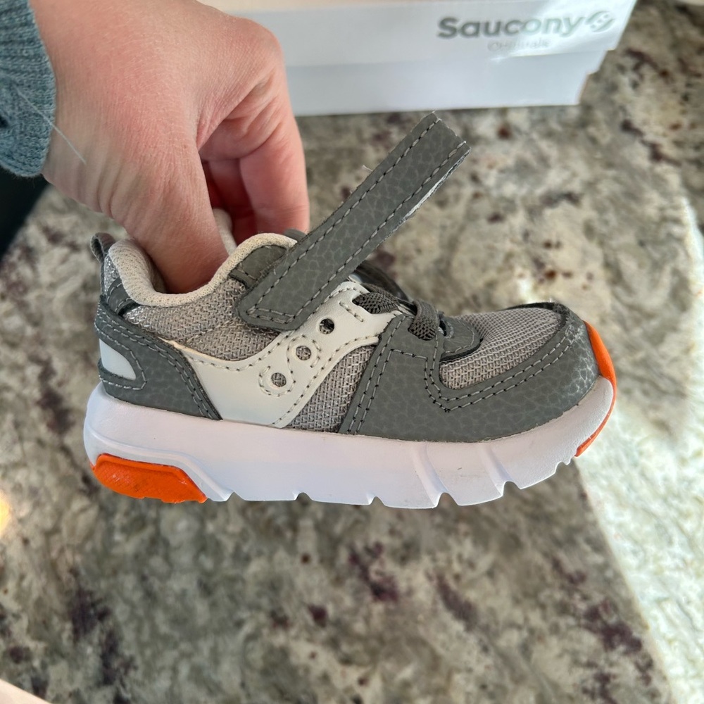 Saucony Kids Jazz Lite Grey size 4T
